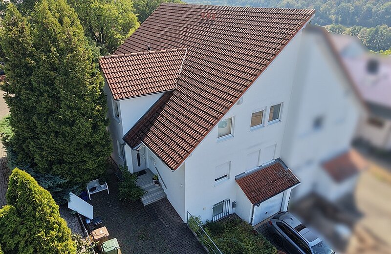 Blick auf die Doppelhaushälfte