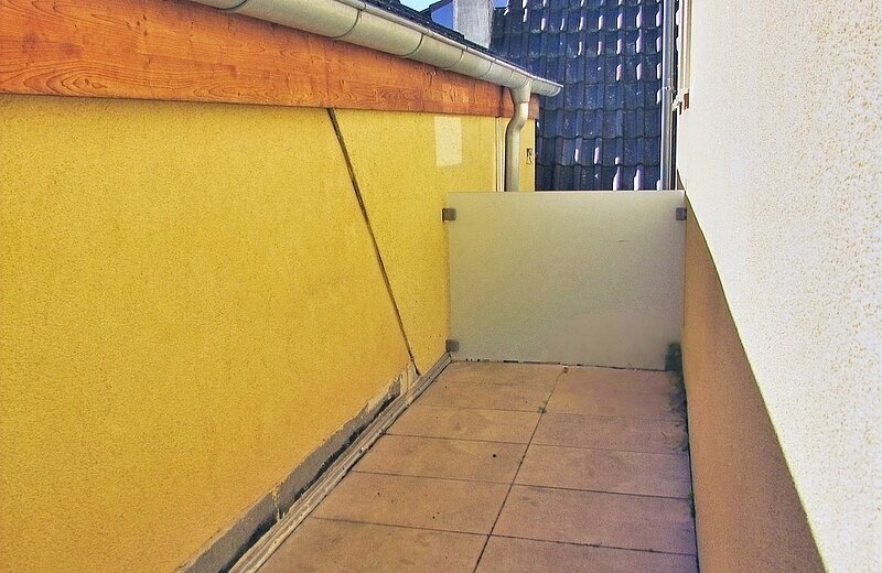 Balkon Vorderhaus