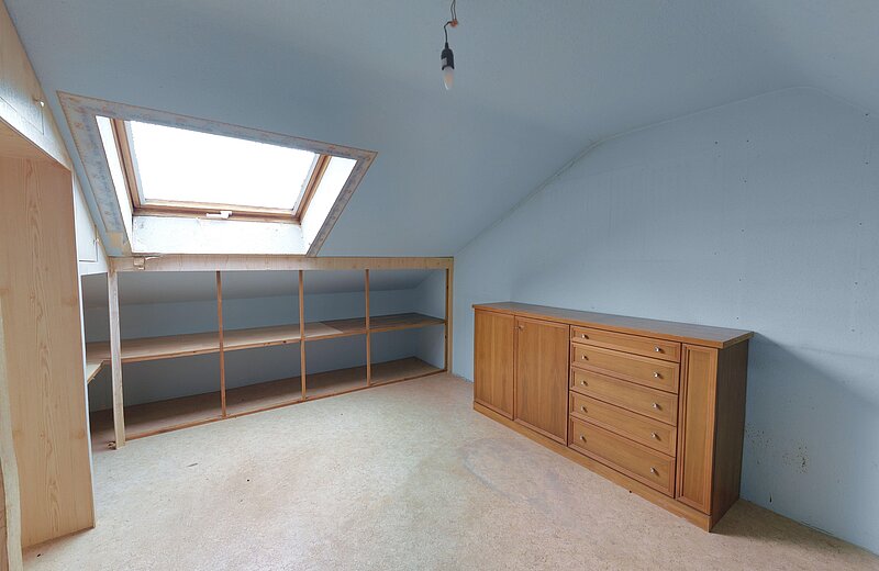 Zimmer 1, DG