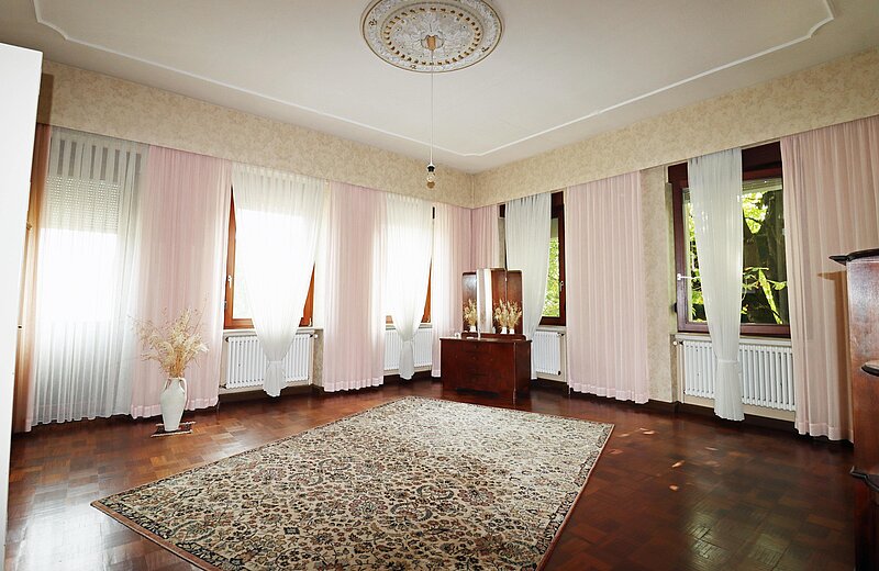Wohnzimmer der Wohnung im OG rechts
