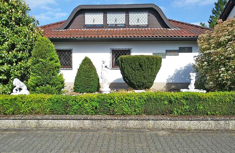 Straßenansicht