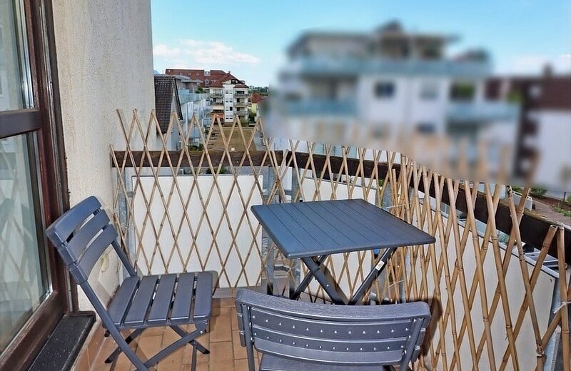 überdachter Balkon
