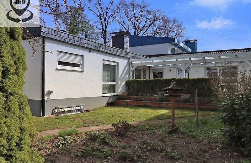 Eckbungalow - Gartenansicht