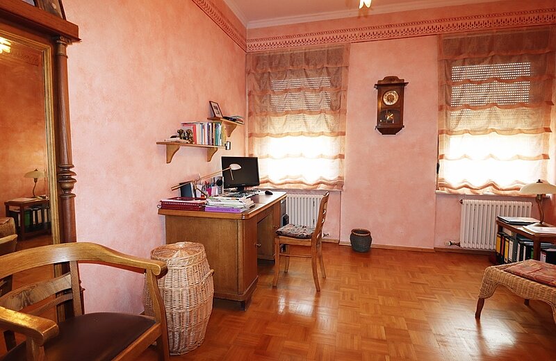 Büro der Wohnung im OG links