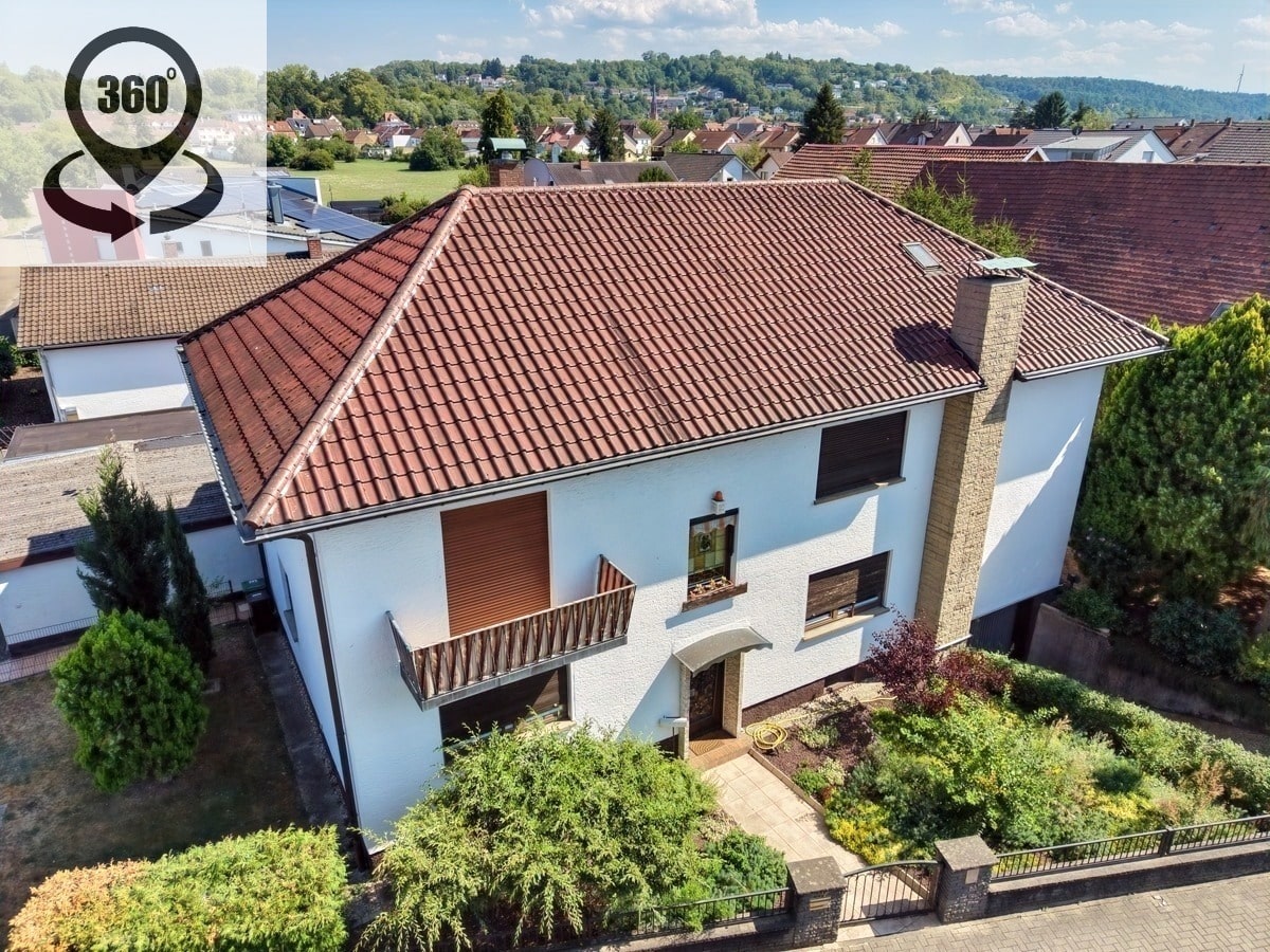 Vorderansicht des Hauses